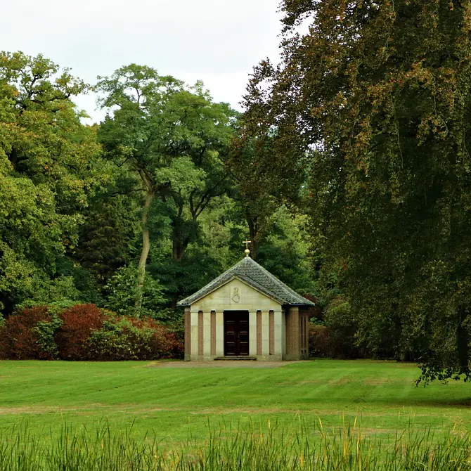 Het mausoleum bij Huis Doorn: rijscholen in Doorn vergelijken