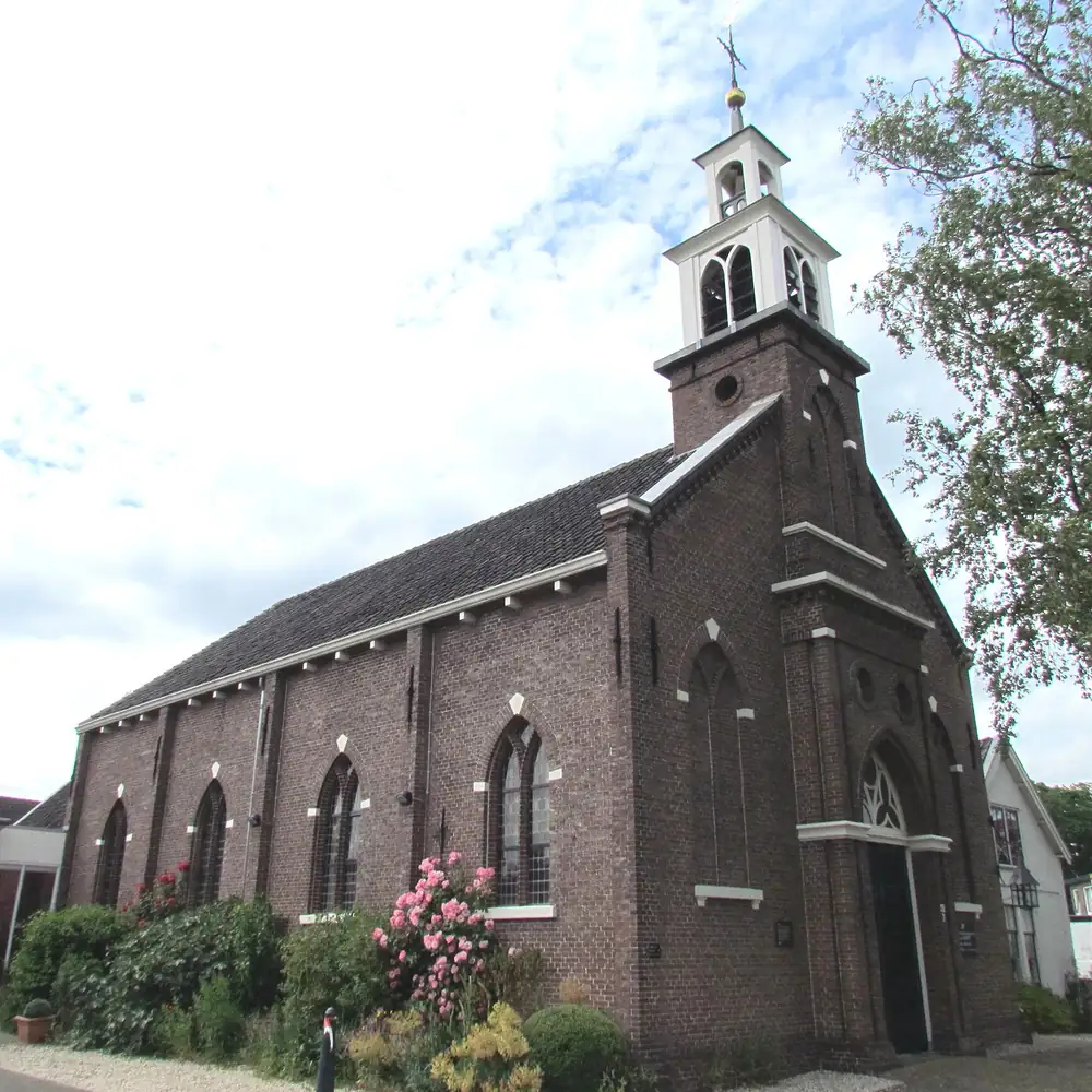 Een kerk in Hoogland: alle rijscholen in Hoogland op een rij