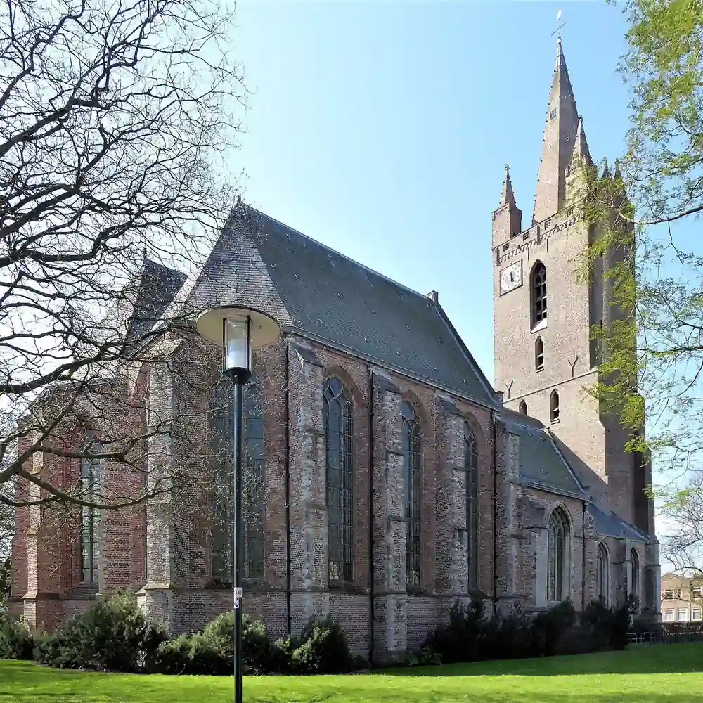 De Onze-Lieve-Vrouwekerk van Kapelle: alle rijscholen in Kapelle op een rij