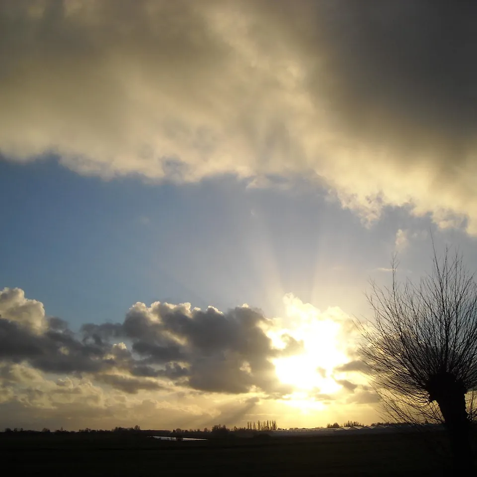 Avondlucht boven Mijdrecht, waar je de rijscholen in Mijdrecht kunt vergelijken