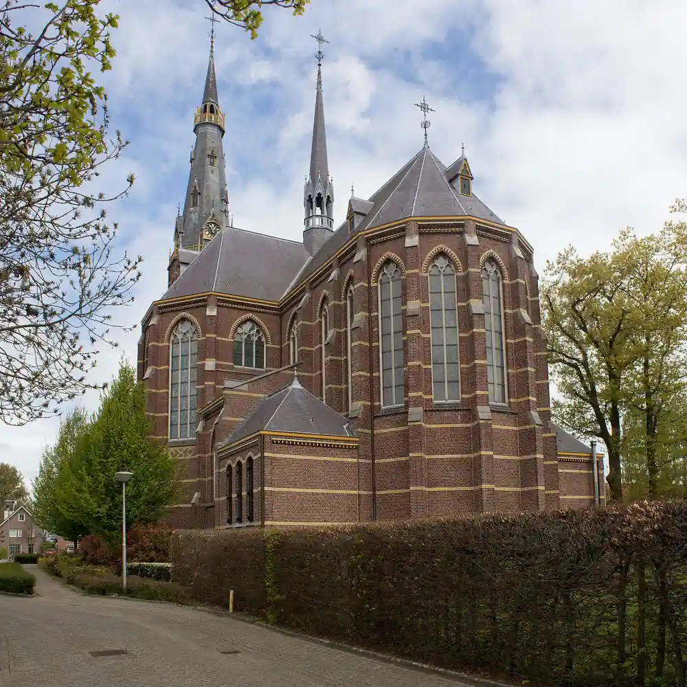 De Sint-Clemenskerk in Waalwijk: alle rijscholen in Waalwijk op een rij