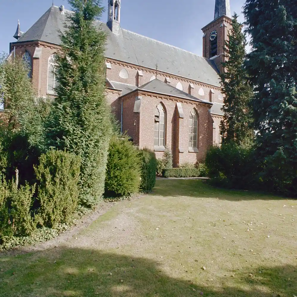 Een kerk in Westerhoven: alle rijscholen in Westerhoven op een rij